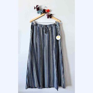 NWT CC California Crochet Maxi Skirt Size L — Beach Coverup / Swim Layer